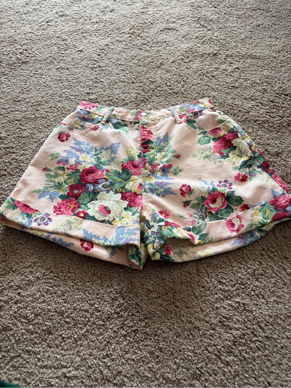 Vintage Paris Blues Floral Pink High-Waist Women's Shorts